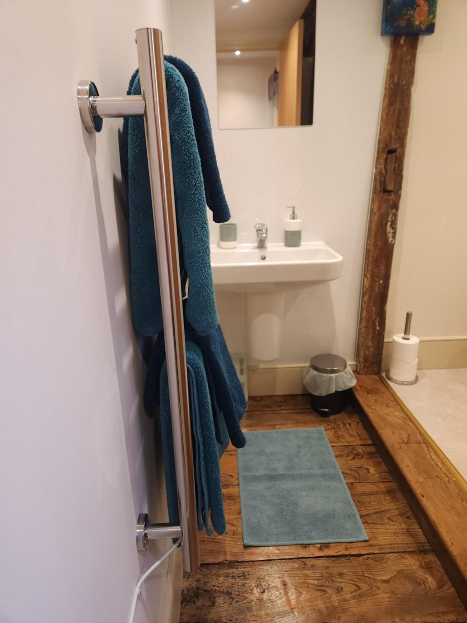 Central Gloucester Self-Catering Flat - A Hidden Gem Esterno foto