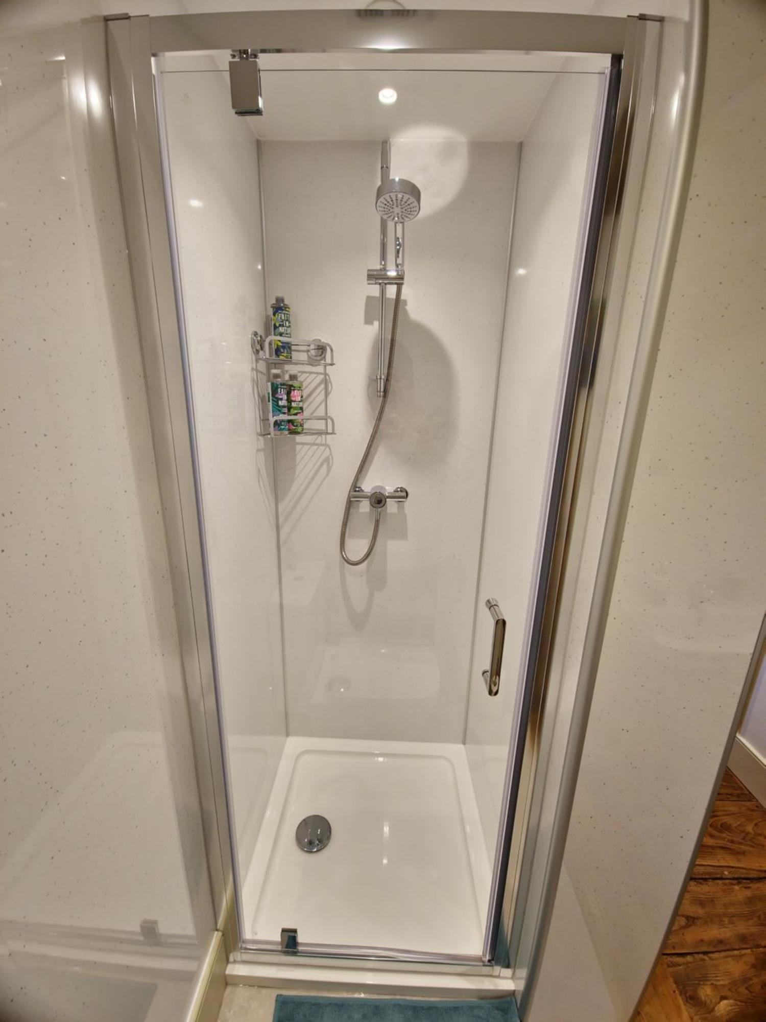 Central Gloucester Self-Catering Flat - A Hidden Gem Esterno foto