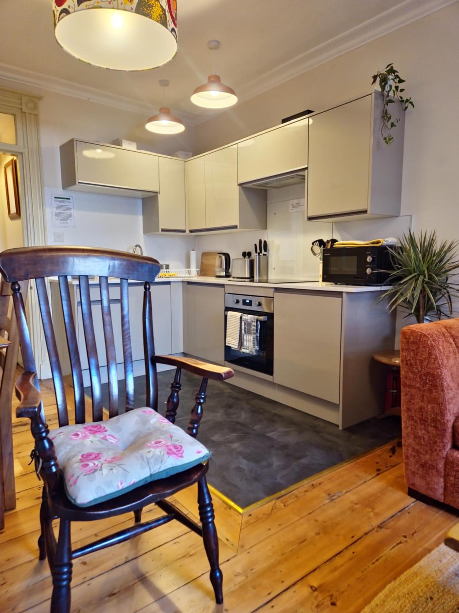 Central Gloucester Self-Catering Flat - A Hidden Gem Esterno foto